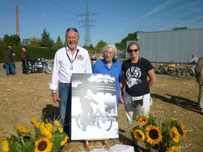 Eva Kreidler und Ehepaar Eva Kreidler und Ehepaar